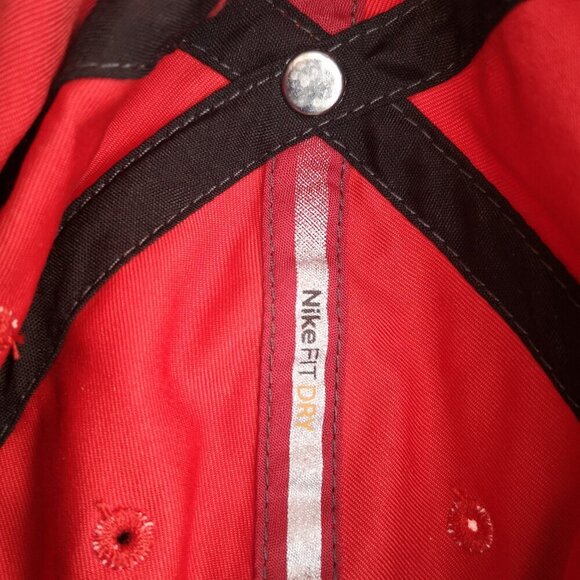 Nike Golf Unisex Red w/ Grey Trim Fit Dry One Size Baseball Hat - Picture 5 of 6